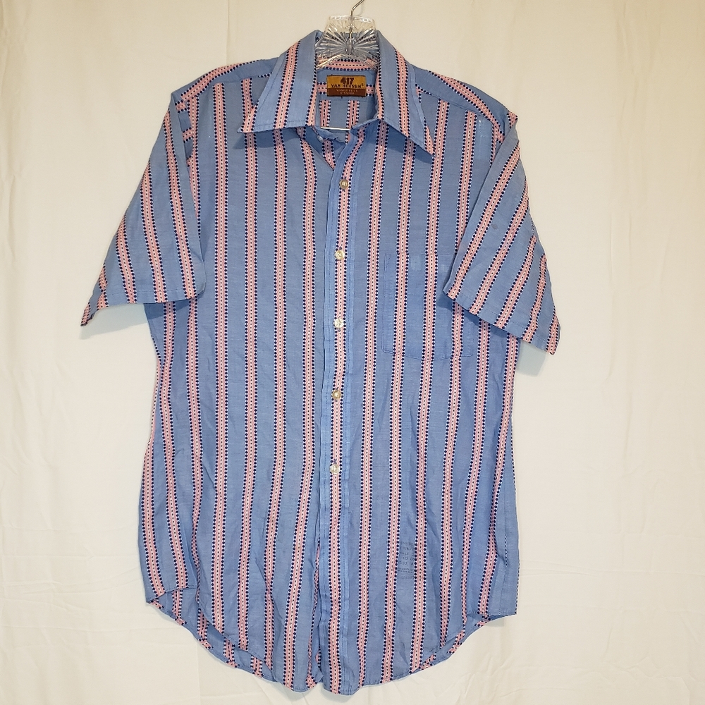 417 Van Heusen V Taper Button Down Shirt